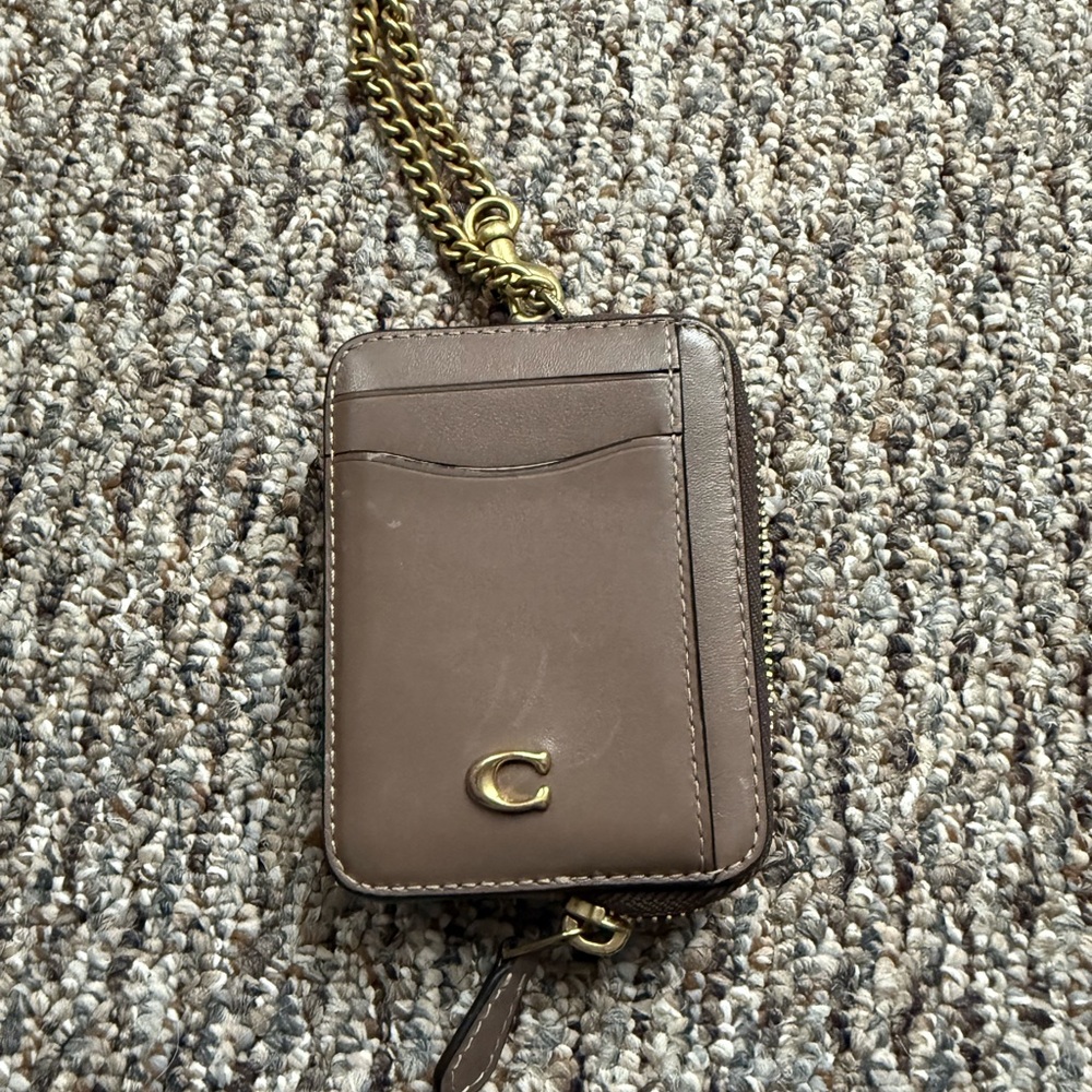 Coach Essential Chain Card Case